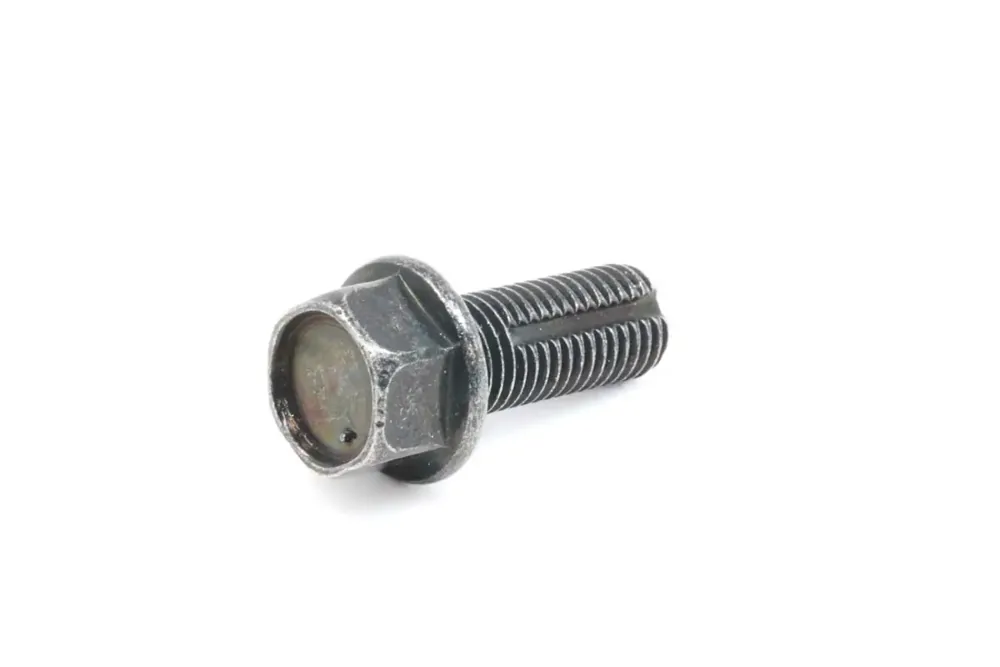 7020957 — BOLT