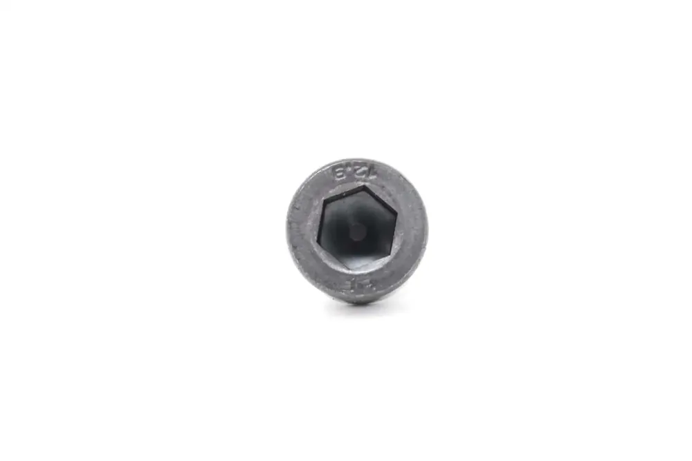 7023230 — BOLT