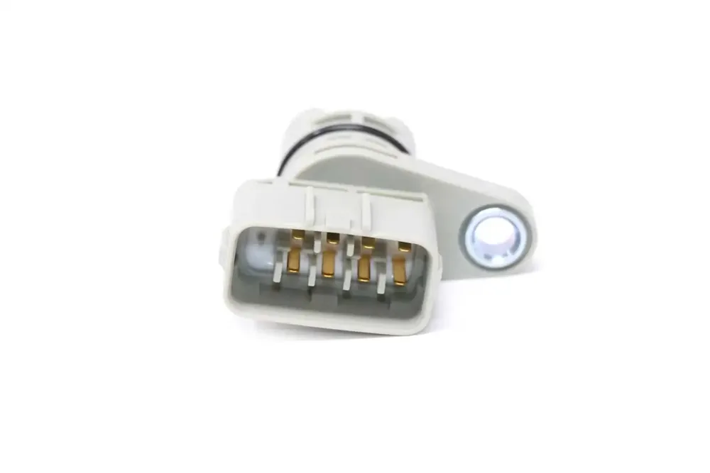 7024403 — CONNECTOR