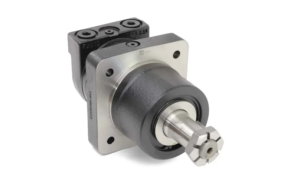7025102 — MOTOR,HYD