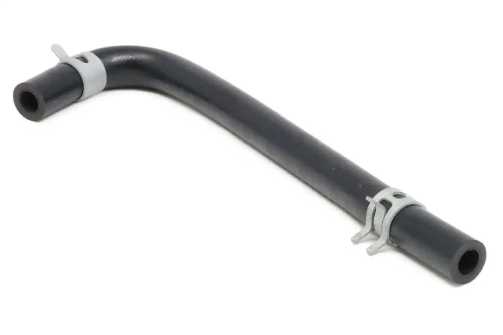 7028813 — Hose, Air