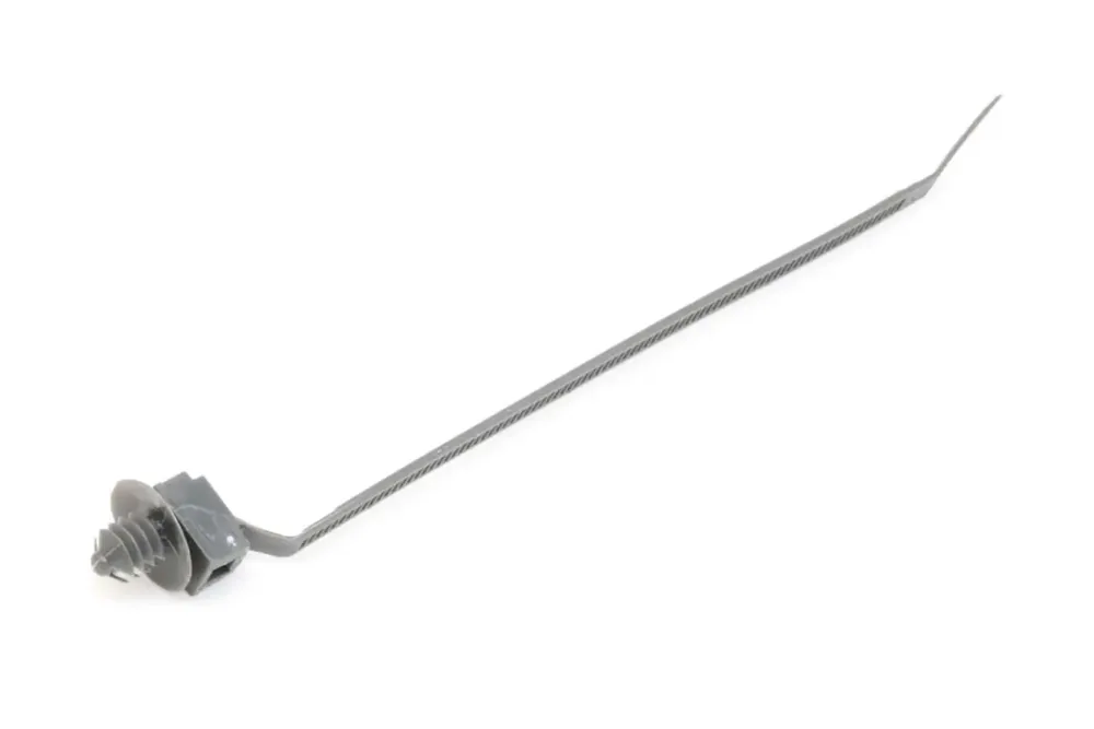 7028880 — Clamp
