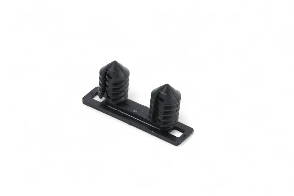 7028900 — CLIP