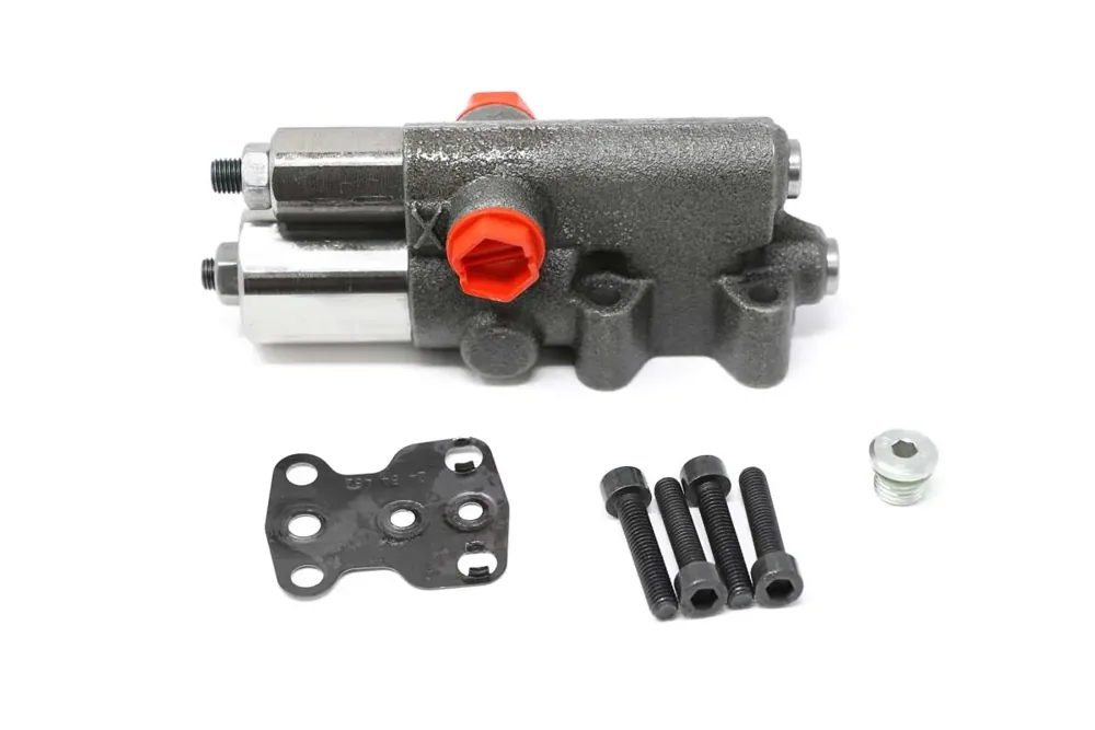 7030026 — VALVE, CONTROL