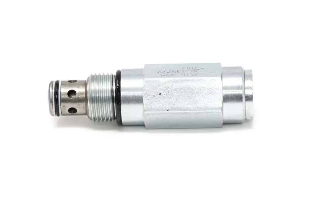 7031525 — VALVE