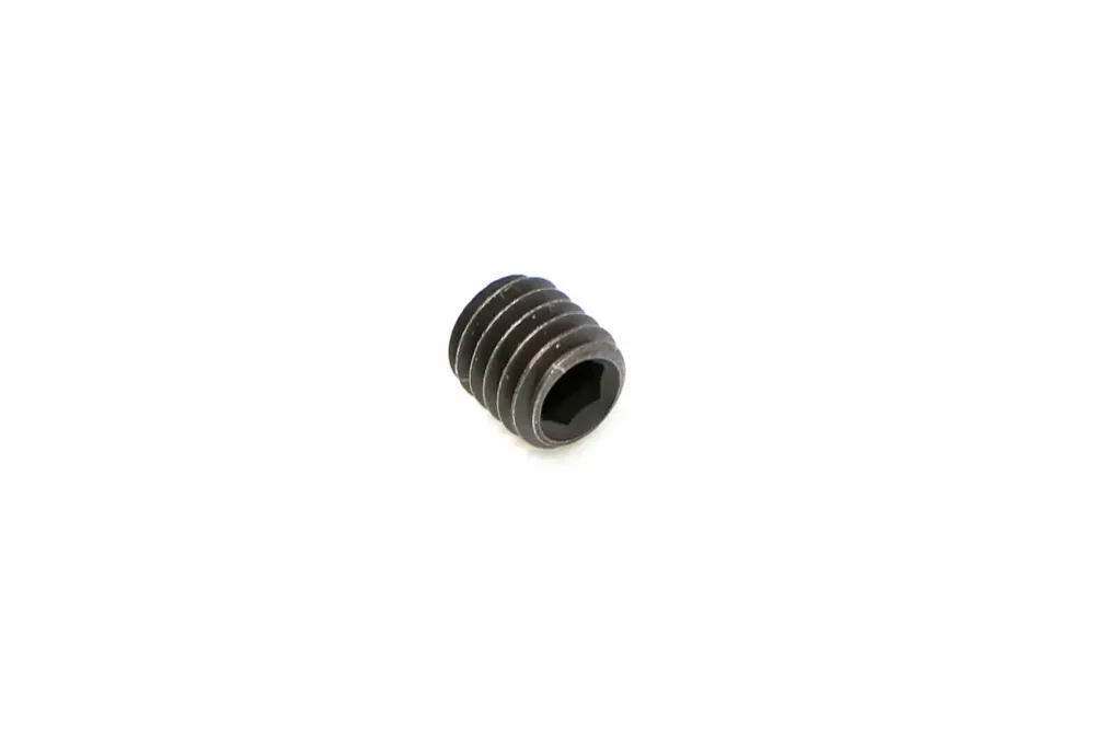 7031537 — SET SCREW