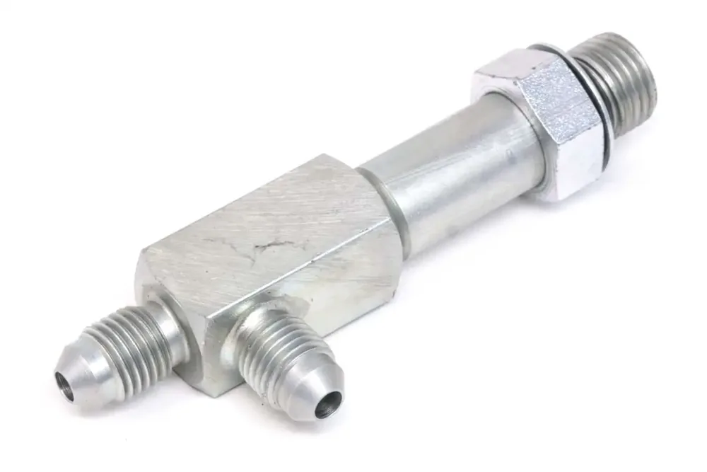 7126024 — HYDR TEE FITTING
