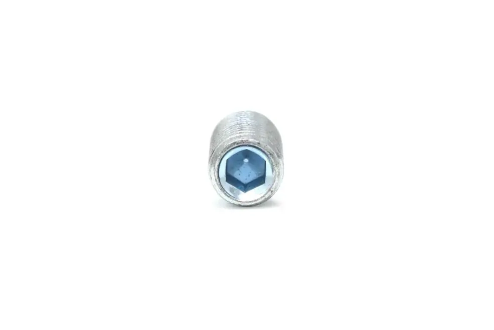 7138300 — STUD