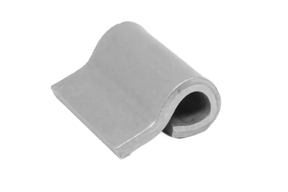 7149395 — HINGE