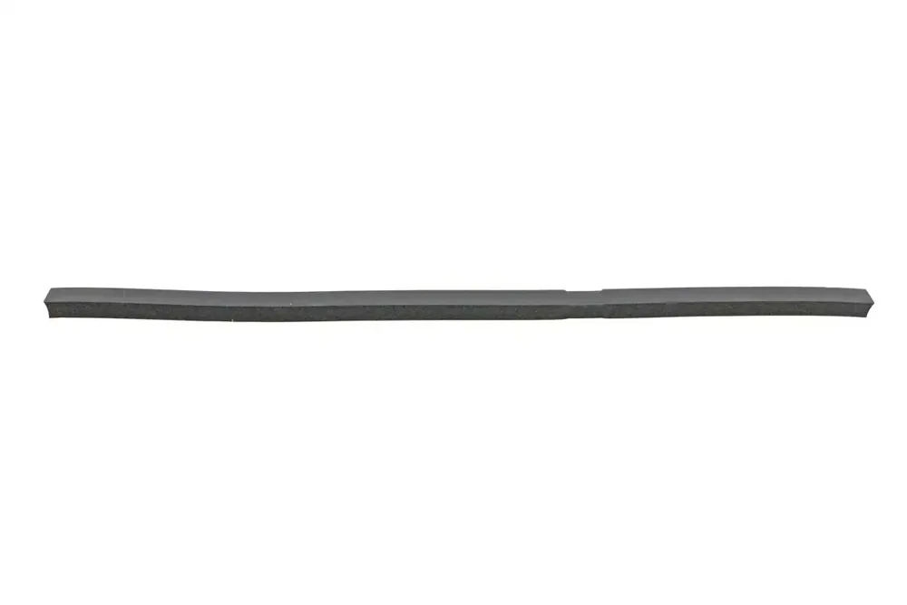 7199011 — INSUL TAILGATE TOP