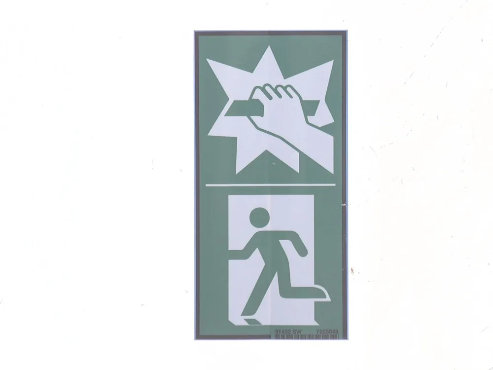 7255648 — Decal, Emergency Exit