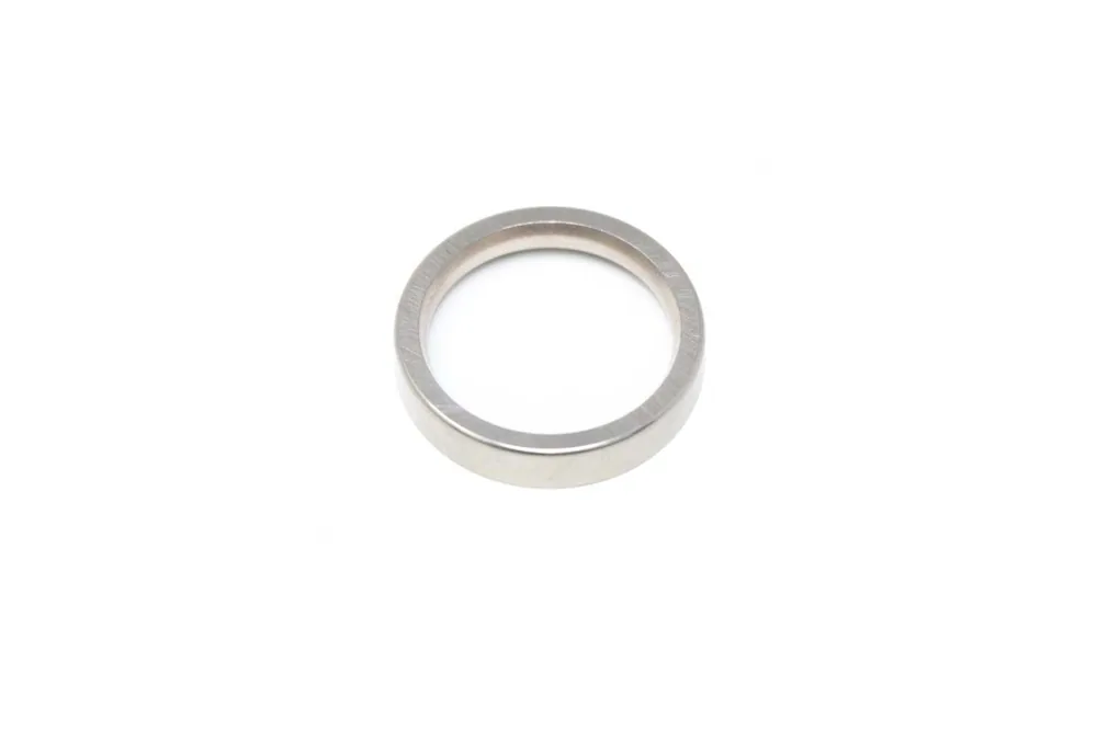 7256802 — Seat, Valve