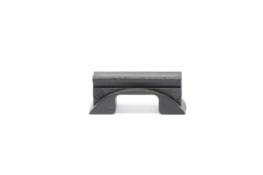 7260408 — Clip