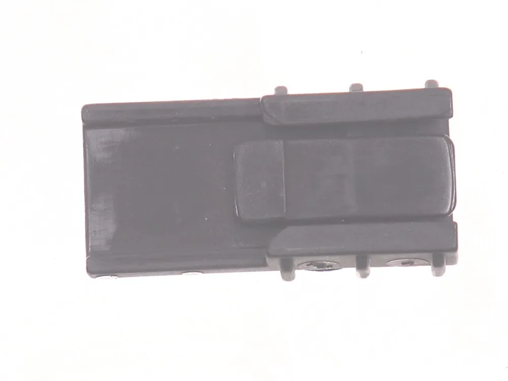 7260450 — Clip, Plastic