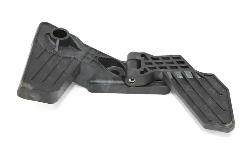 7273131 — PEDAL ASSY LH
