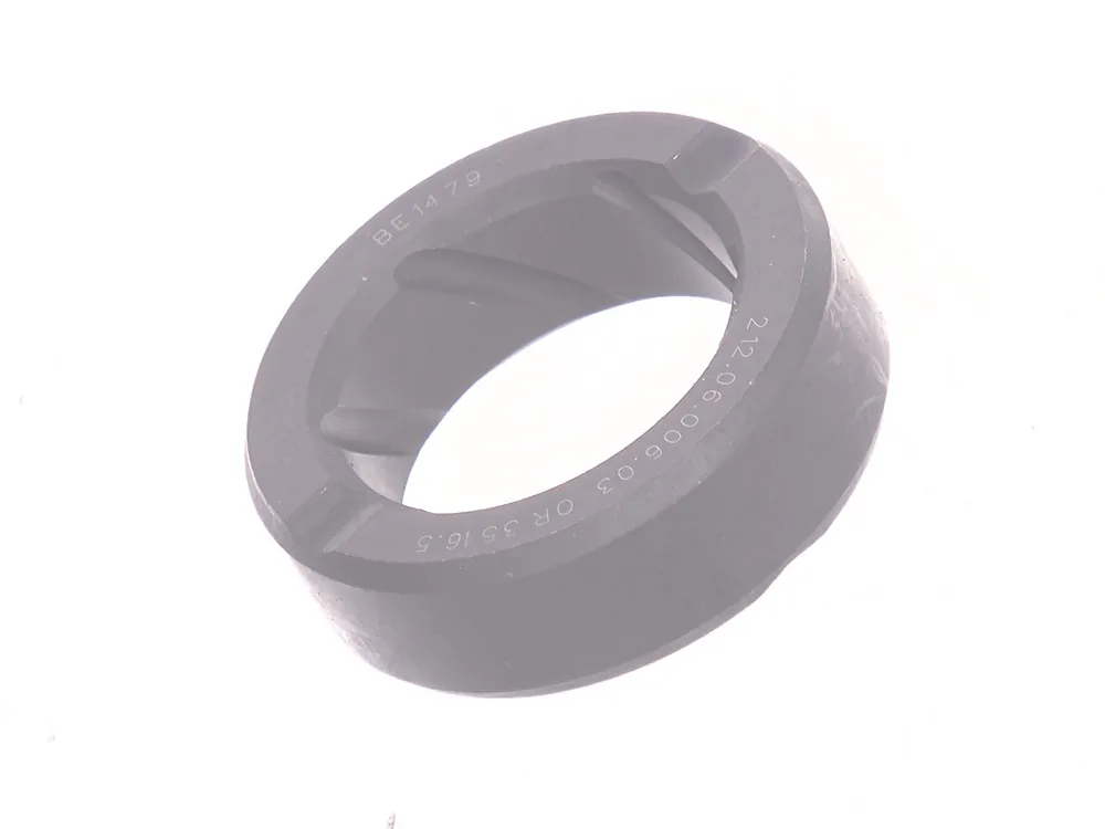 7283049 — Bushing