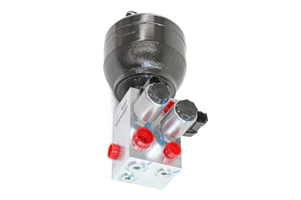 7301823 — Manifold, Accumulator Assembly