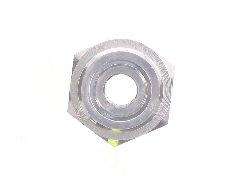 7303202 — Adapter