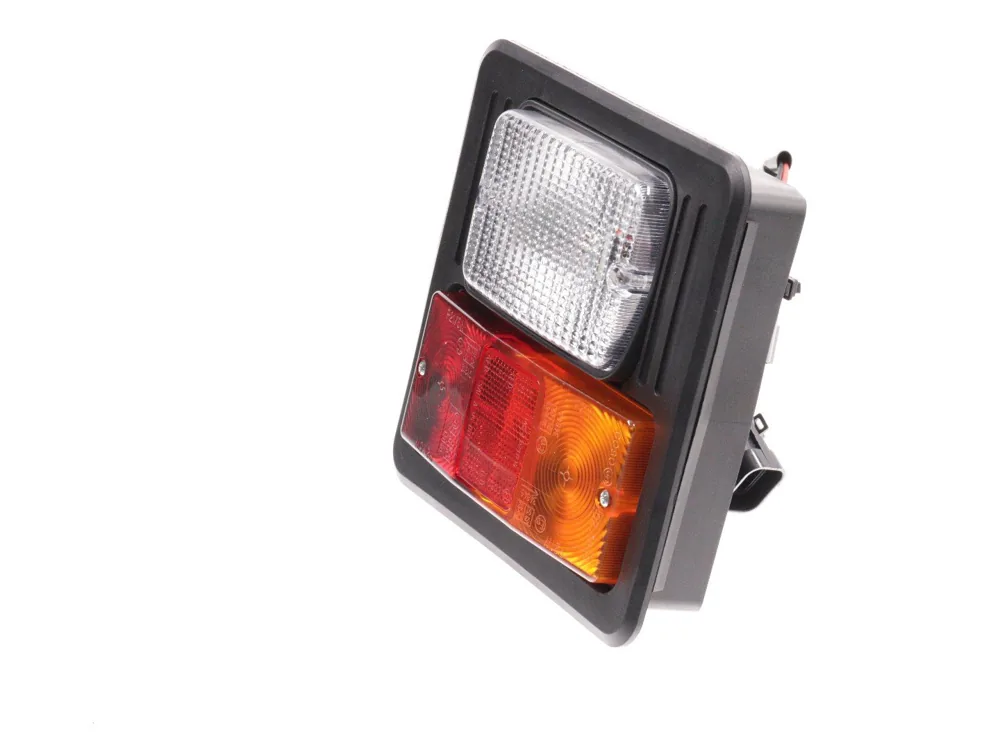 7308795 — Tail Lights, Left-hand