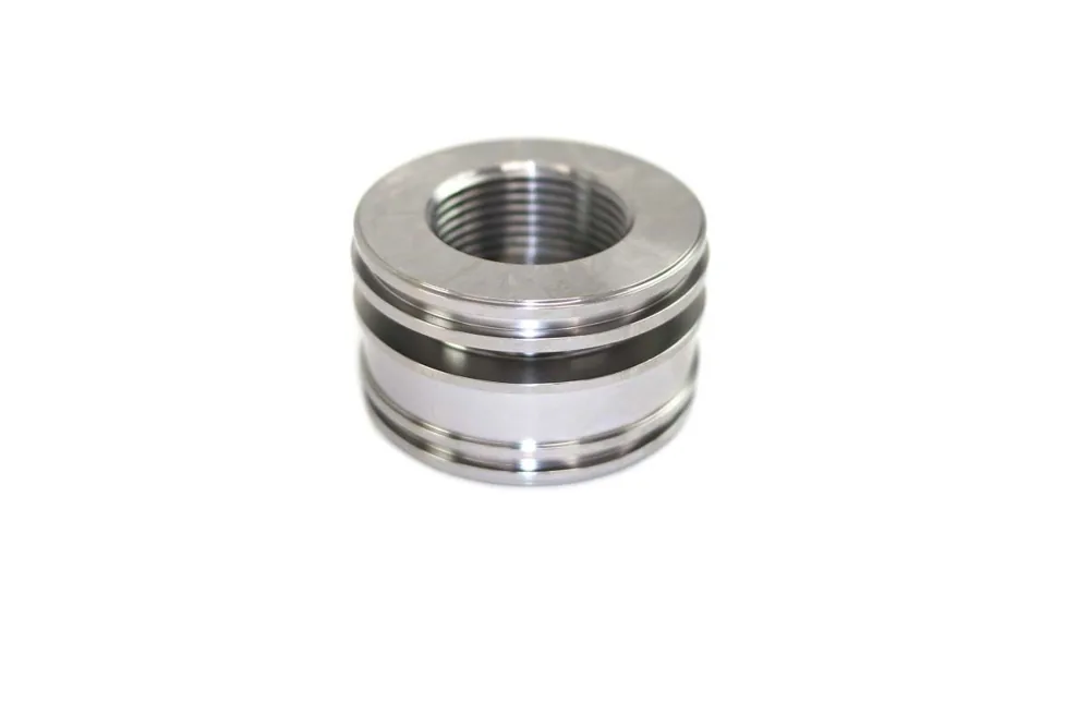 7310589 — Valve, Piston
