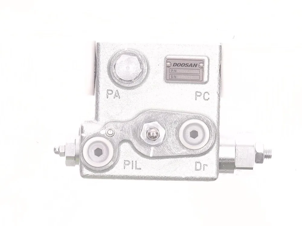 7311715 — Lock Valve