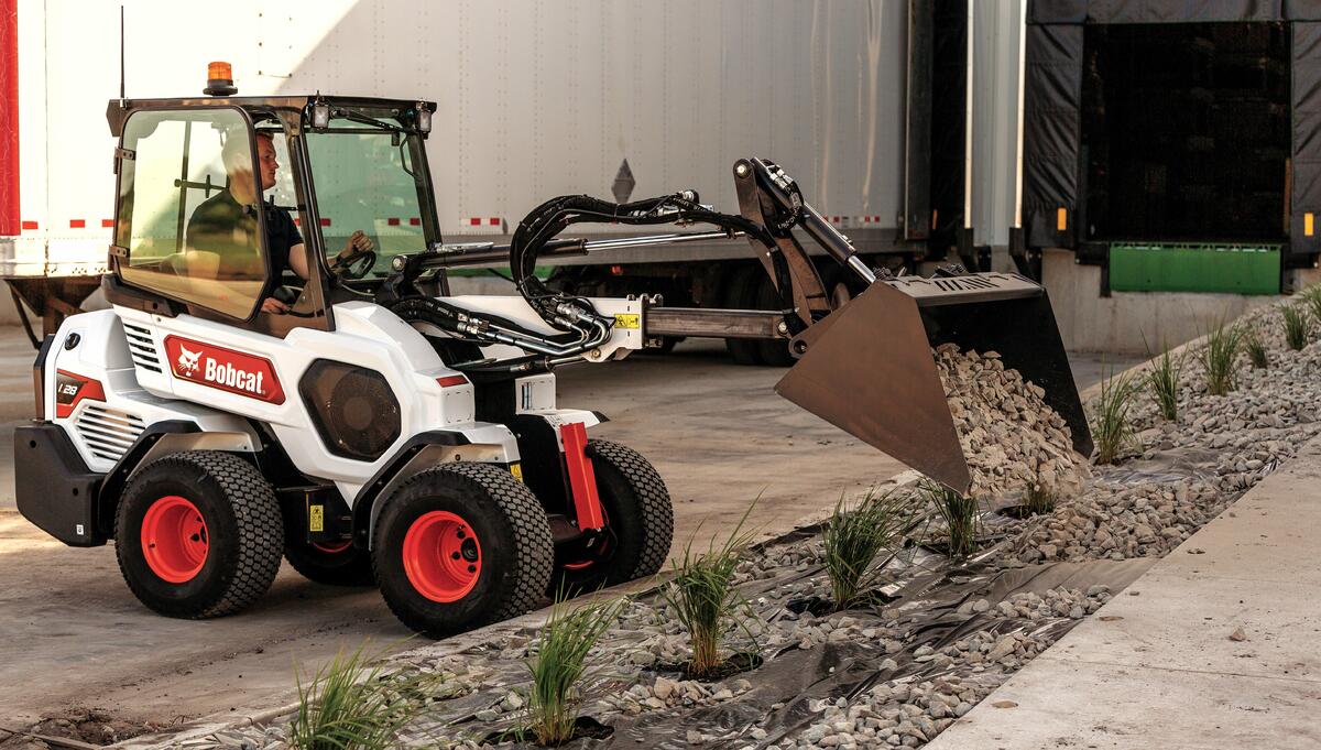 L28 Small Articulated Loader — 9